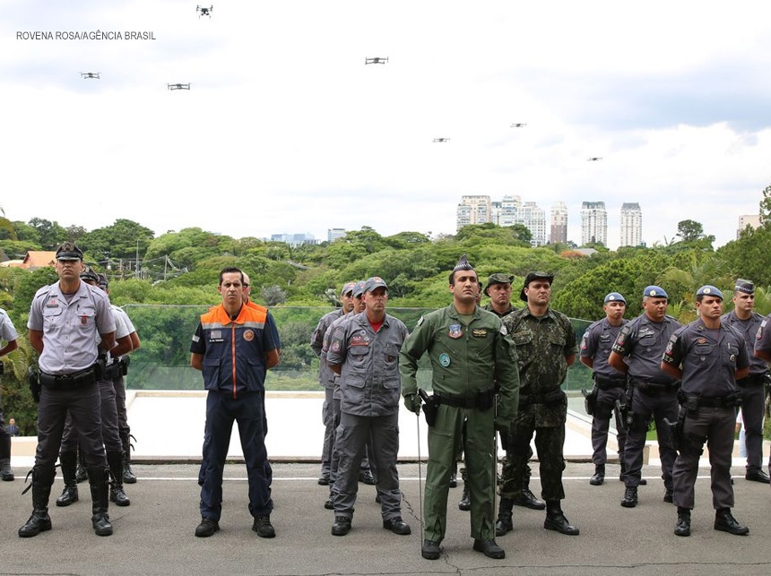 Senado pode votar proibição de prisão administrativa a PMs e bombeiros