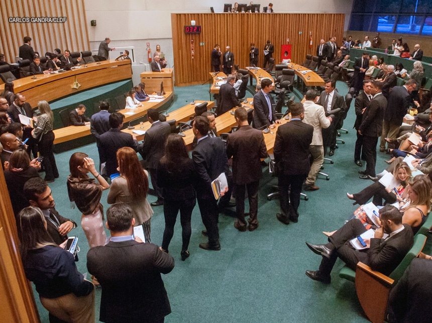 CLDF vota mais de 60 proposições na sessão desta quarta-feira