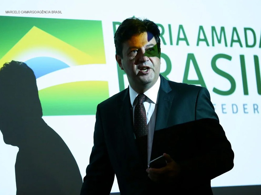 Coronavírus: Brasil tem três casos suspeitos, diz ministro da Saúde