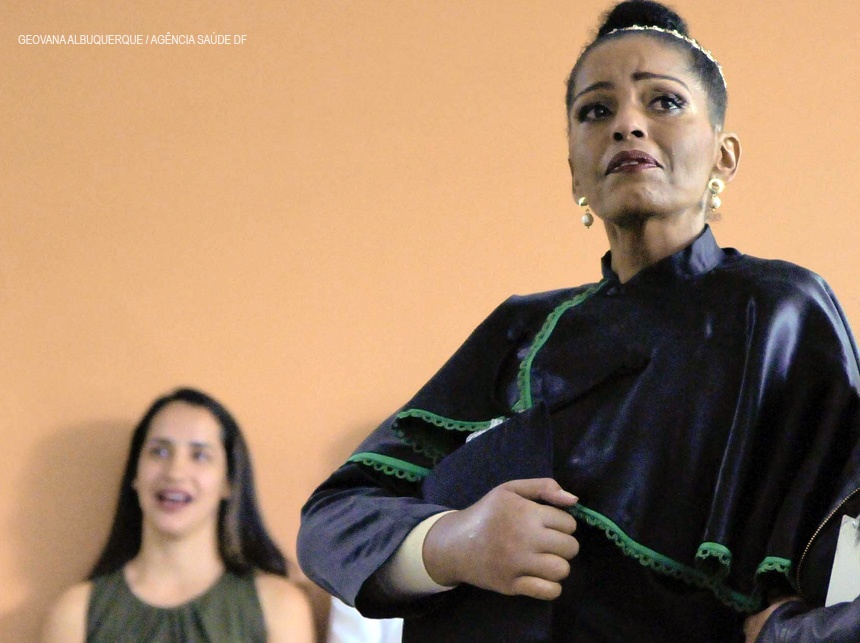 Paciente oncológica do Hospital de Apoio de Brasília realiza sonho de se formar em Enfermagem