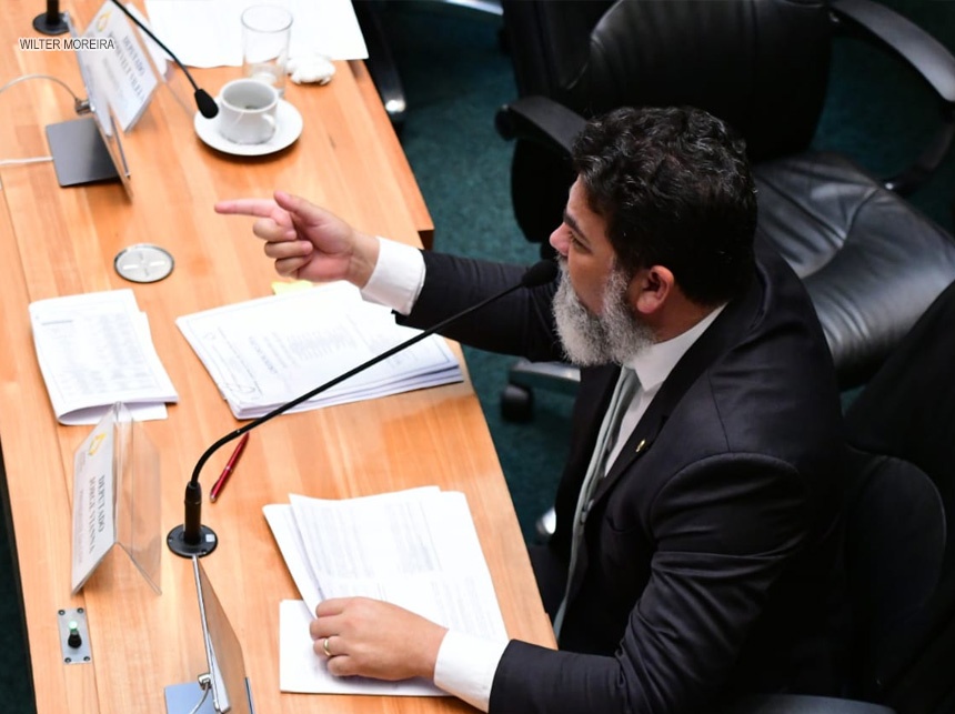 Jorge Vianna pede apoio de líderes do governo para garantir manutenção da GMOV aos servidores da Secretaria de Saúde