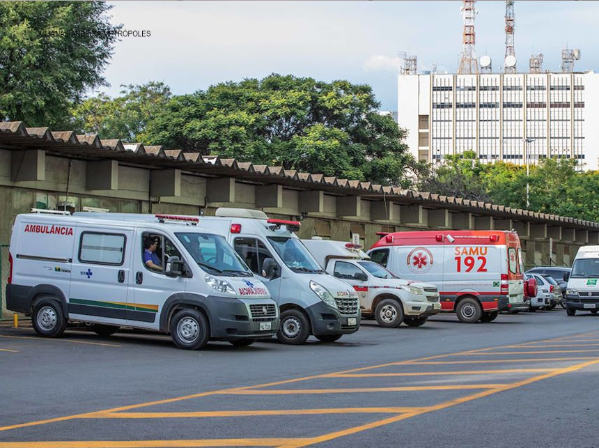 De luvas a desfibriladores, falta tudo em ambulâncias do SAMU-DF