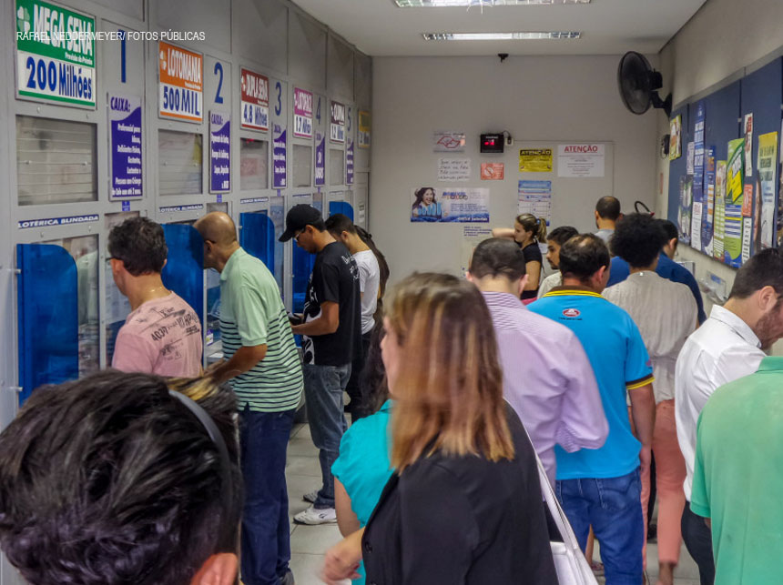 GDF autoriza reabertura de lotéricas e lojas de conveniência