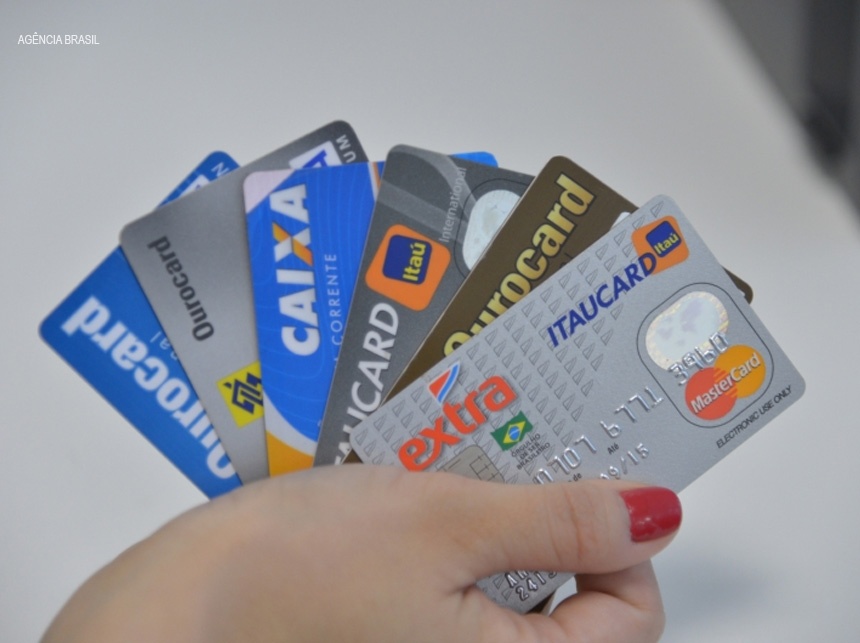Cartão De Crédito Passa A Usar Cotação Do Dólar Do Dia Da Compra — Portal  Política Distrital - Notícias Sobre Política E Saúde Do Df