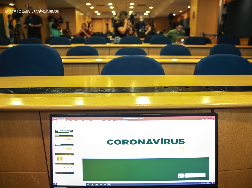 Covid-19: número de mortes no país sobe para 136