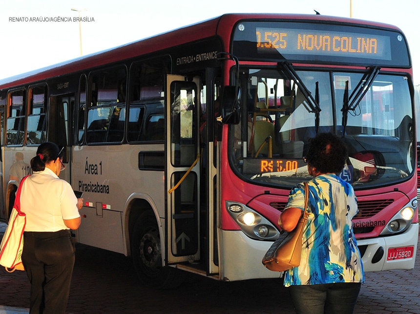 Ônibus poderá deixar passageiro fora de paradas a partir de 21h no DF