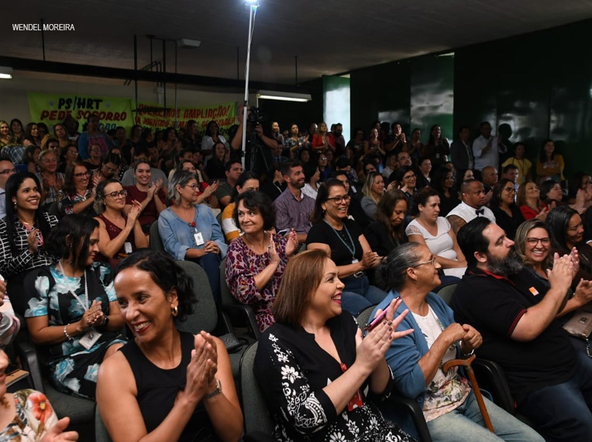 Emoção e desafio marca sessão solene da CLDF em comemoração aos 46 anos no HRT