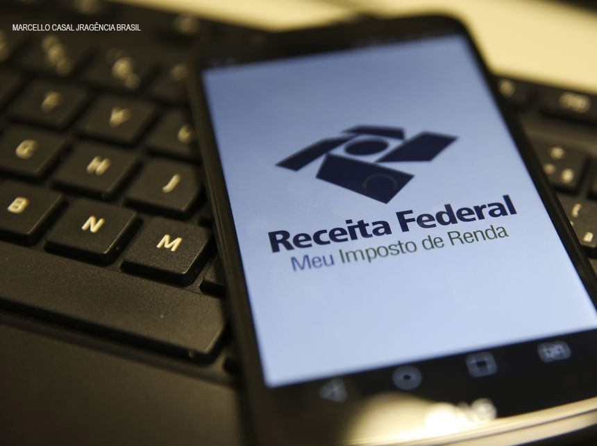 Mais de 5,8 milhões contribuintes entregaram a declaração do IR