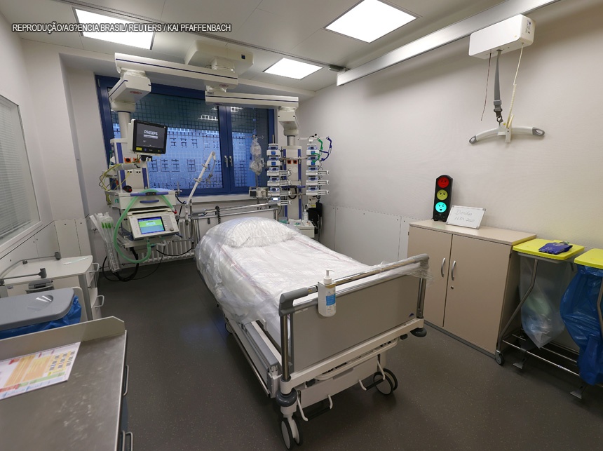 8.819: Casos suspeitos de coronavírus quadruplicam em um dia no Brasil