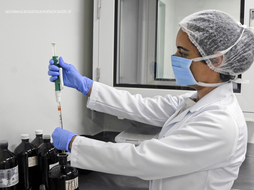 Justiça dá liminar ao DF para reduzir ICMS de luvas e máscaras