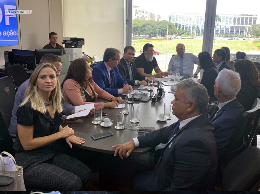 GDF deve apresentar substitutivo para antecipar Gata dos servidores da saúde