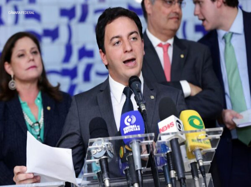 PL prevê indenização e pensão a família de profissionais mortos por Covid-19