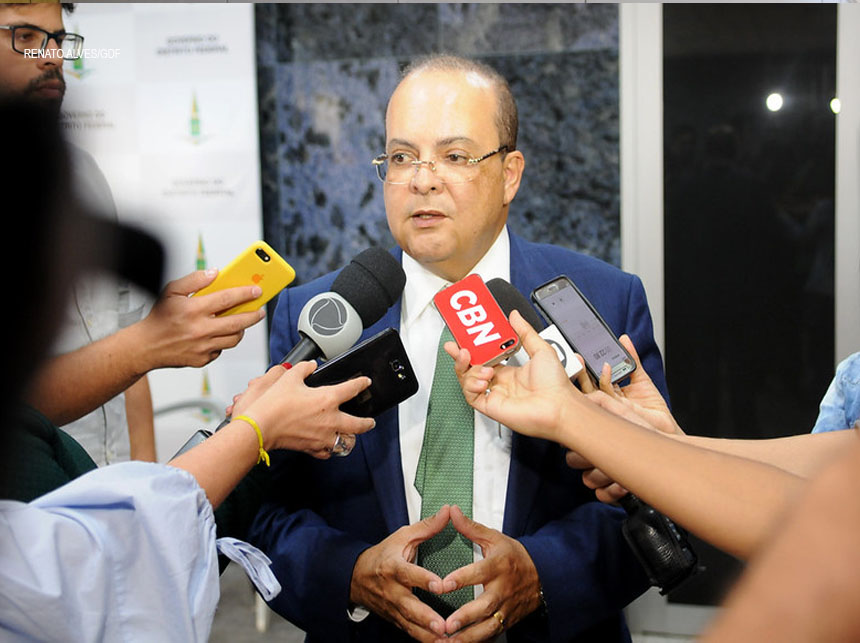 Ibaneis recua e define novas regras para a reabertura do comércio no DF