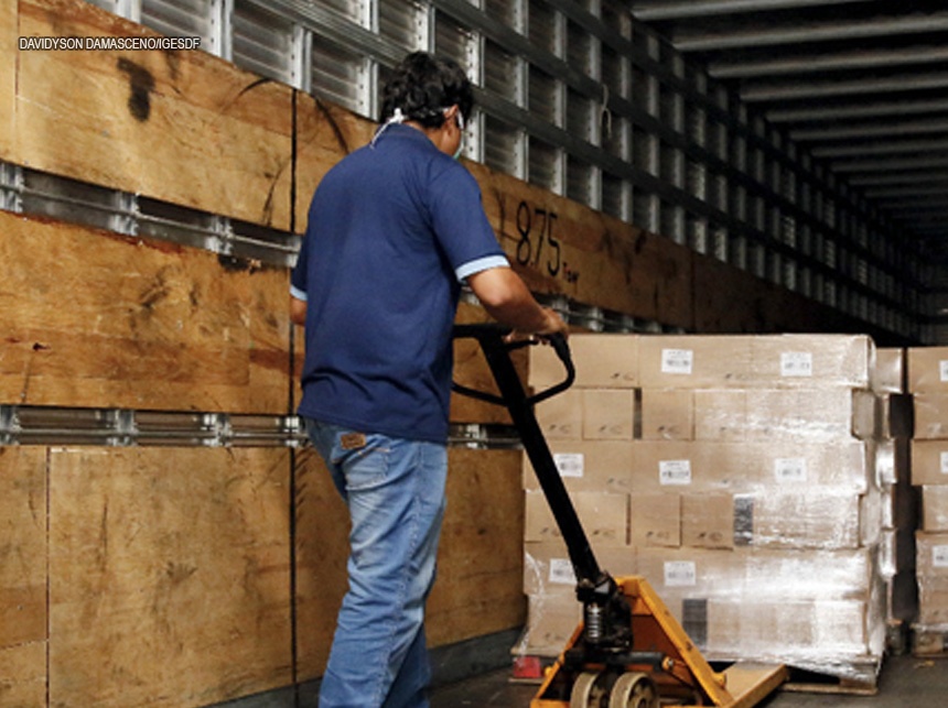 Saúde recebe doação de mais 50 mil frascos de álcool em gel