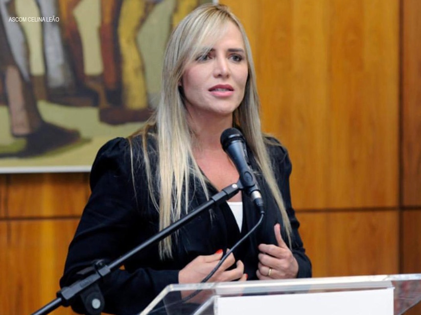 Covid-19: É justo as escolas particulares continuarem cobrando o mesmo valor das mensalidades?