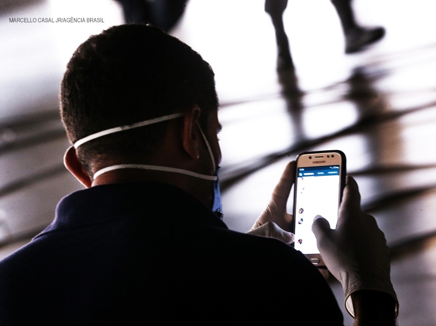 Covid-19: Apple e Google anunciam monitoramento para combater pandemia