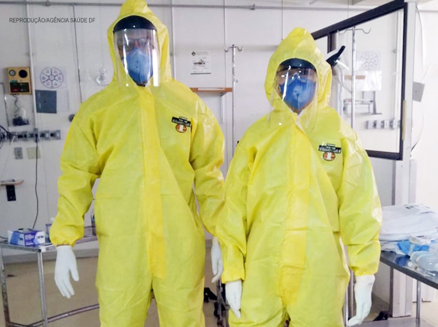 IGESDF comprou 5 mil macacões protetores para profissionais de saúde