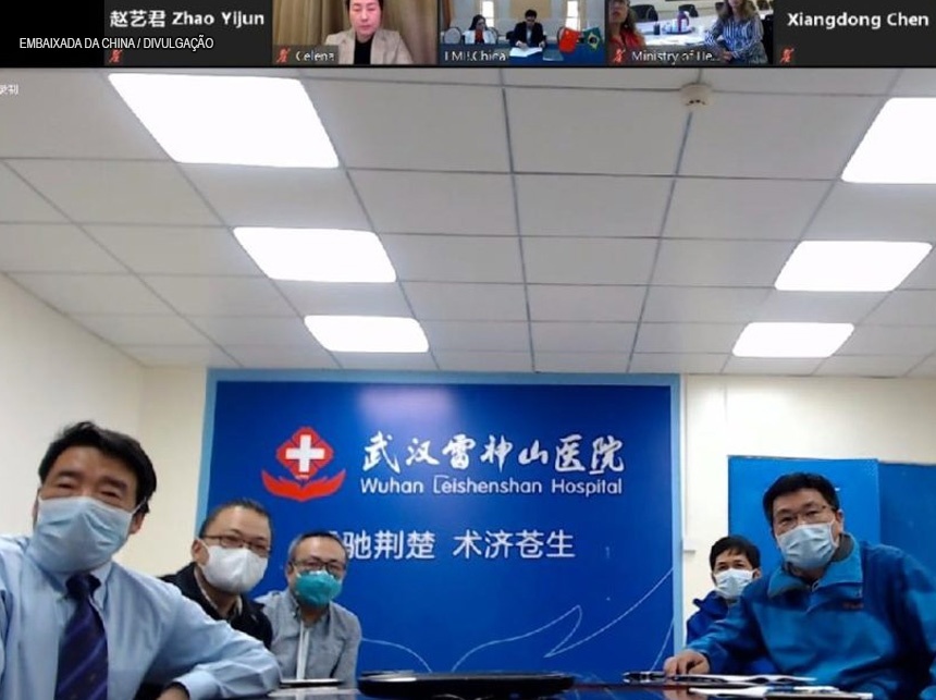 Médicos chineses trocam experiências com profissionais brasileiros