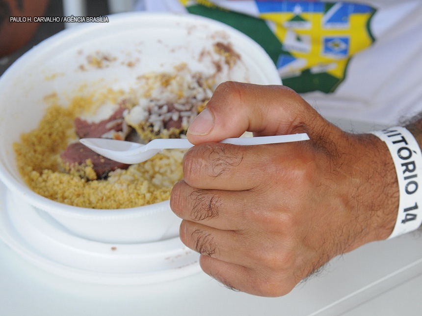 Pessoas em situação de rua aprovam instalações do autódromo Nelson Piquet