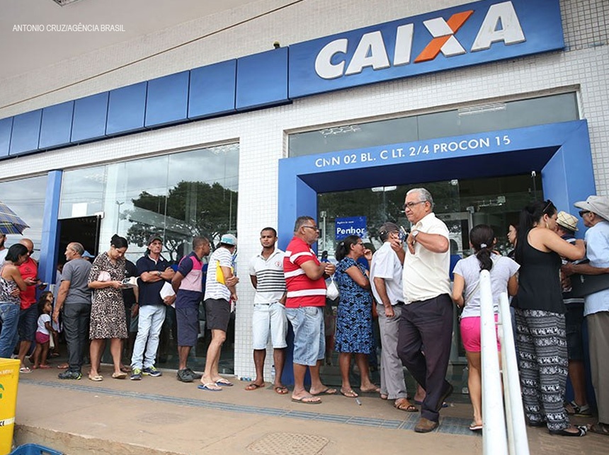 Governo federal exige atualização do CadÚnico para concessão do Auxílio Brasil
