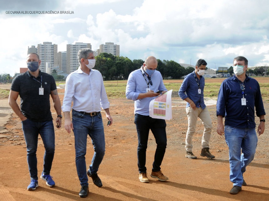Saúde avalia terreno onde será construído hospital de campanha em Ceilândia