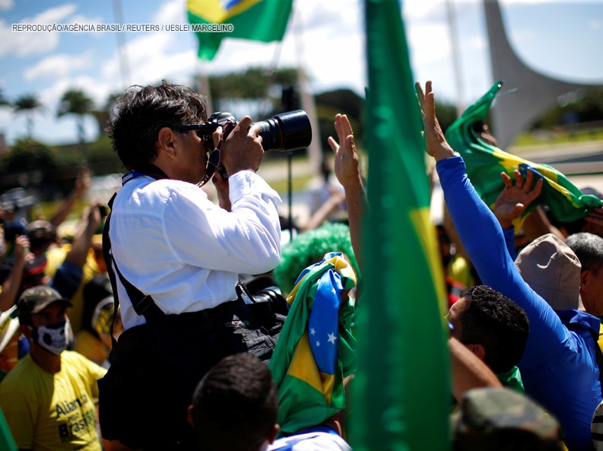 Ministros do STF e entidades repudiam agressão sofrida por fotógrafo