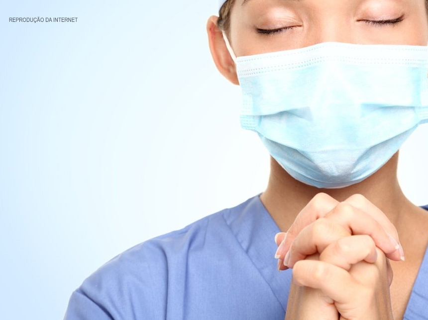 Sindate-DF oferece missa aos auxiliares e técnicos em enfermagem, vítimas da Covid-19