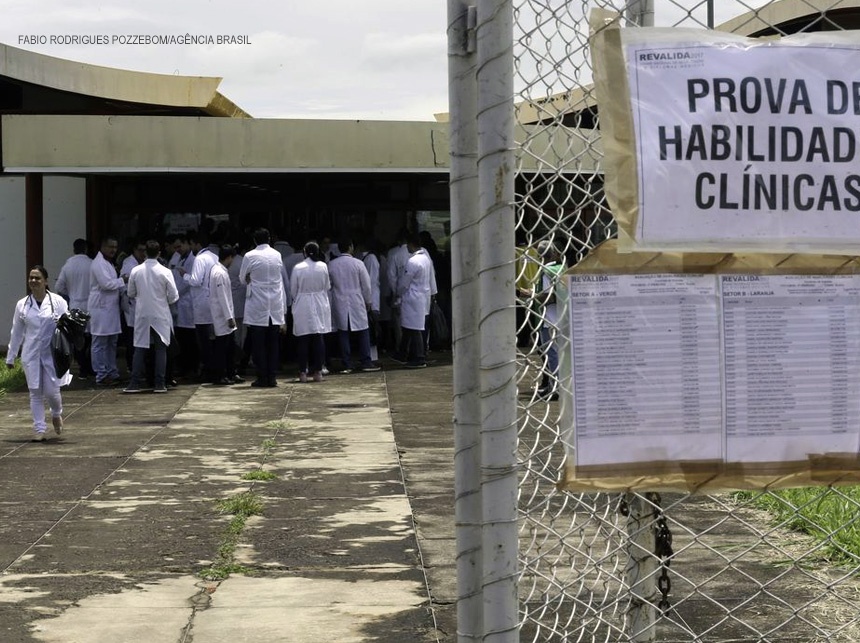 Novo edital do Revalida será publicado em julho, diz MEC