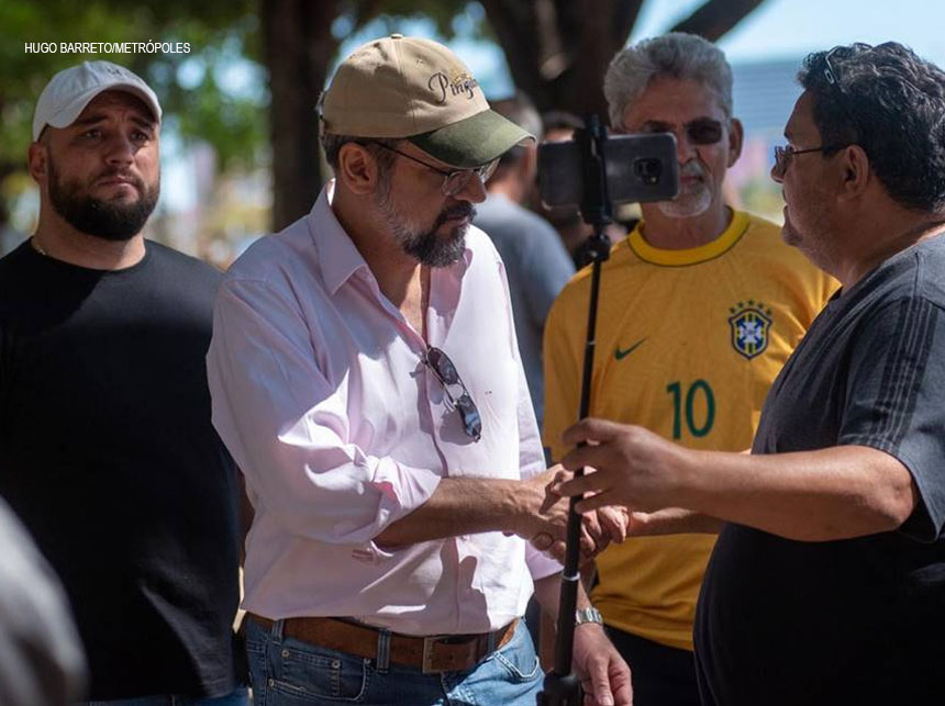 GDF multa ministro da Educação, Abraham Weintraub, por não usar máscara