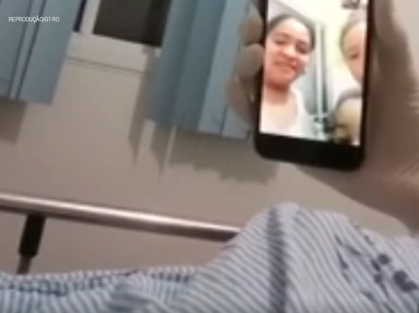 Após plantão, enfermeiro faz ligações de pacientes com Covid-19 e familiares