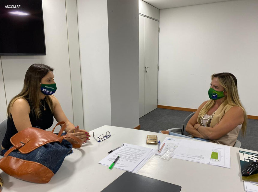 Celina Leão quer conhecer a realidade do futebol feminino no DF