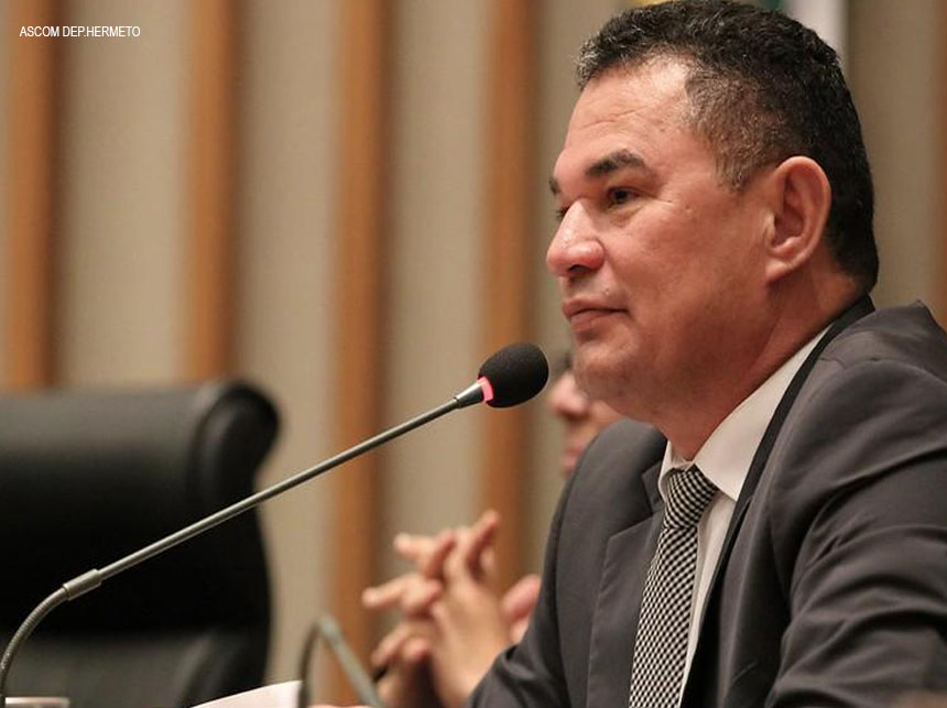 A fabricação de Equipamentos de Proteção individual agora é prioridade nas Fábricas sociais