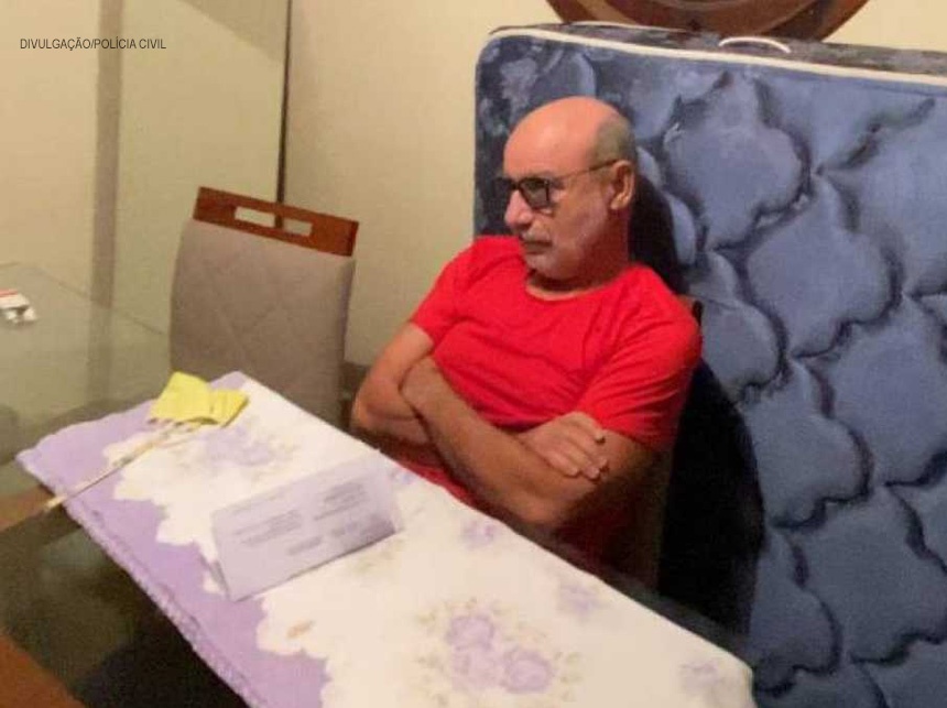 Defesa diz que prisão preventiva de Queiroz foi desnecessária