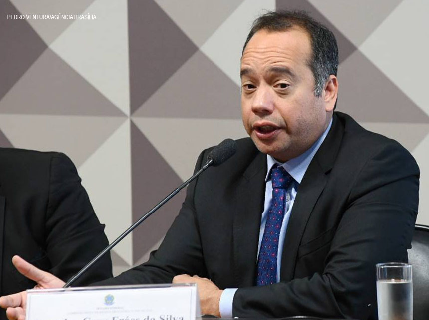 Ex-ministro de Temer, Leandro Cruz assume Secretaria de Educação do DF