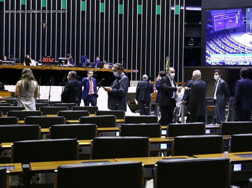 ‘Janela’ para deputados trocarem de partido está aberta