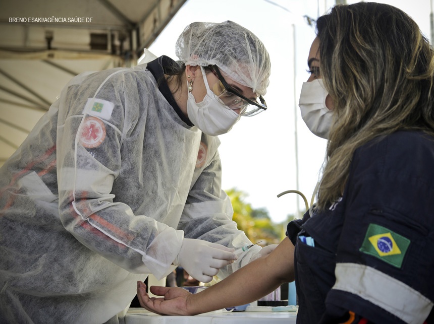 Servidores do Complexo Regulador em Saúde fazem teste para Covid-19