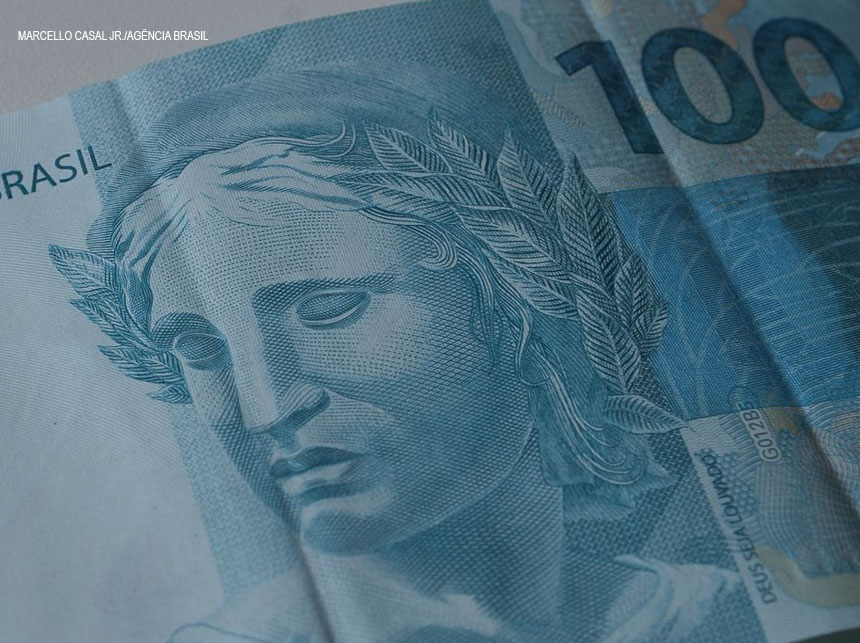 Câmara: Relator do Orçamento propõe salário mínimo de R$ 1.210 em 2022