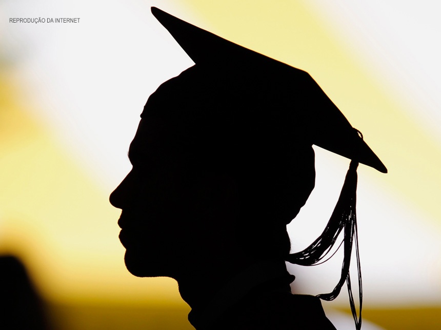 Acordo com faculdade garante abatimento em mensalidade por suspensão de atividade presencial