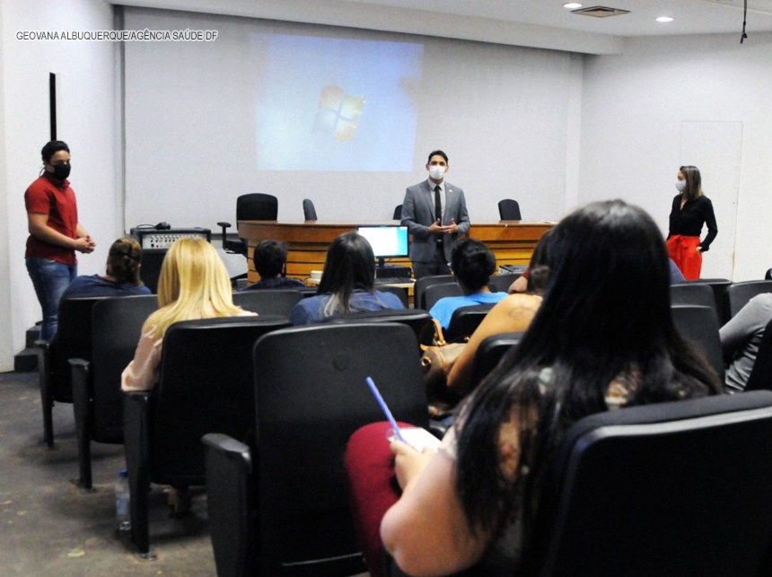 Secretaria de Saúde do DF capacita gestores do entorno para testagem de covid-19