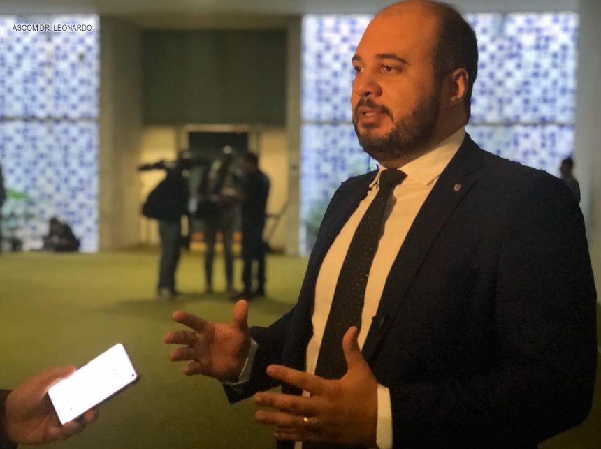 Deputado defende tratamento precoce com kits de medicamentos contra COVID-19 e reforça necessidade de hospital de campan