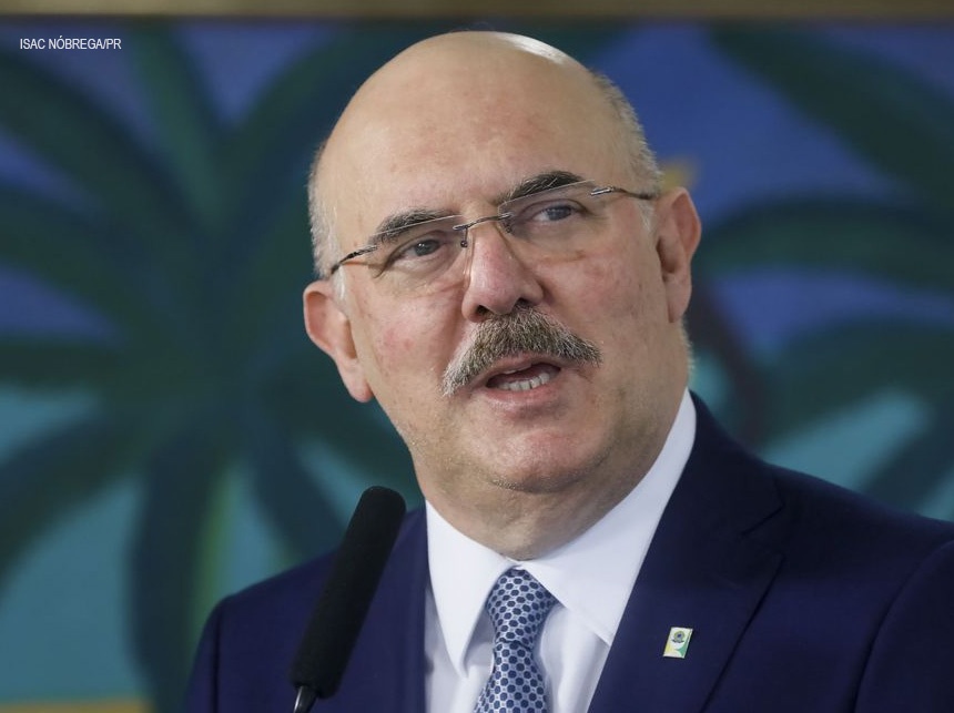 MEC: Milton Ribeiro toma posse e promete diálogo com educadores