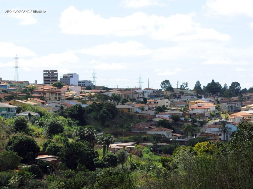 Regularização fundiária deve beneficiar 50 mil pessoas no DF