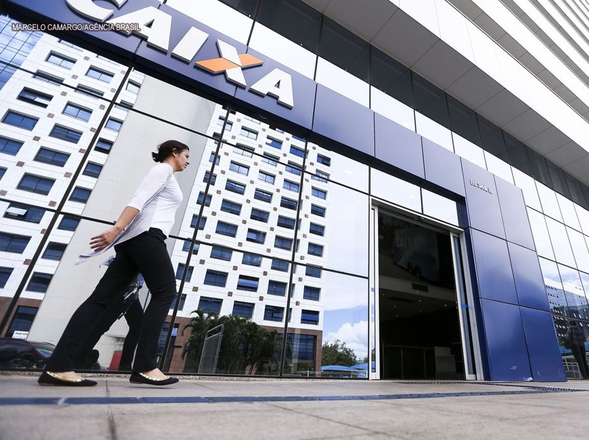 Caixa paga amanhã abono salarial para nascidos em agosto