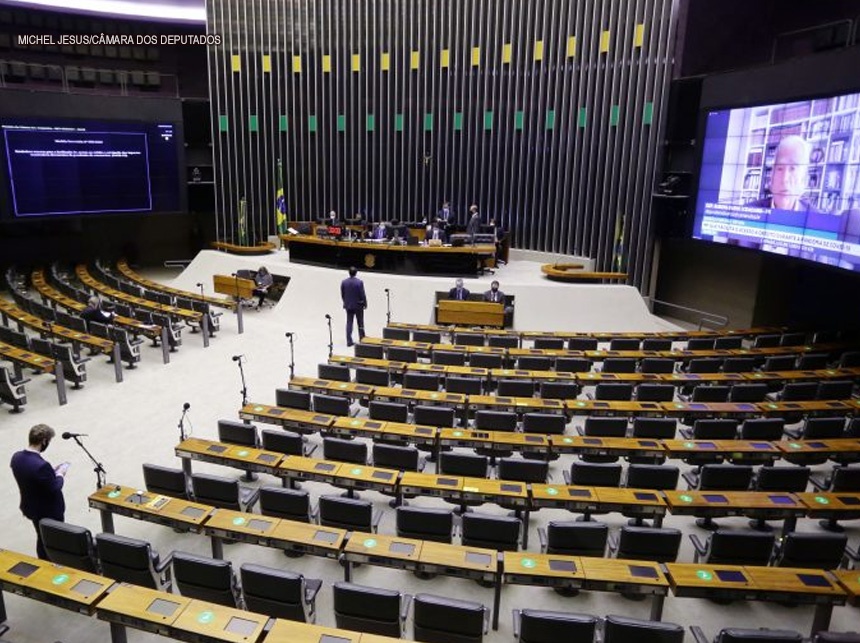 Câmara pode votar na terça-feira aumento de penas para quem desviar recursos direcionados à Covid-19