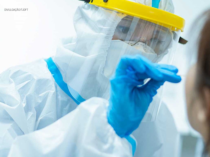 Justiça declara nula cláusula em contrato da Amil que limita realização de testes para Covid-19