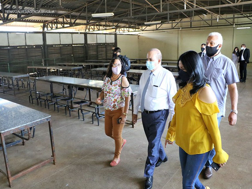 Arniqueira ganha equipamentos públicos