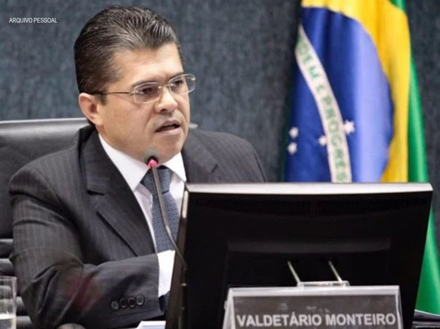 PCDF faz buscas na casa de ex-chefe da Casa Civil e presidente da Caesb é alvo da Operação E$quema S