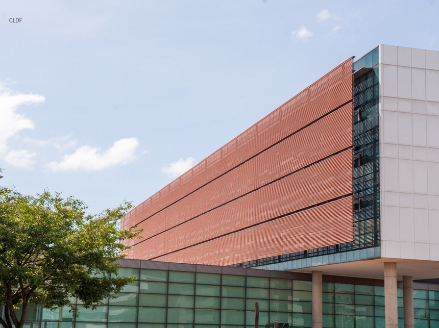 Programa de Voluntariado da CLDF entrega mil aventais ao HRAN