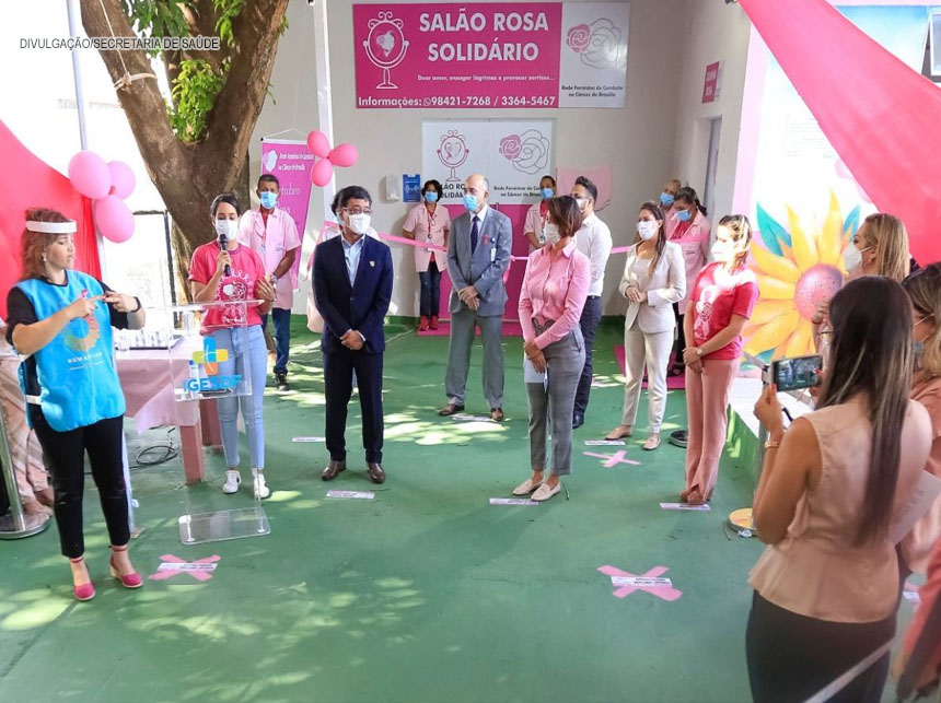 Outubro Rosa: Secretaria de Saúde do DF pretende atender mais de 1,1 mil mulheres