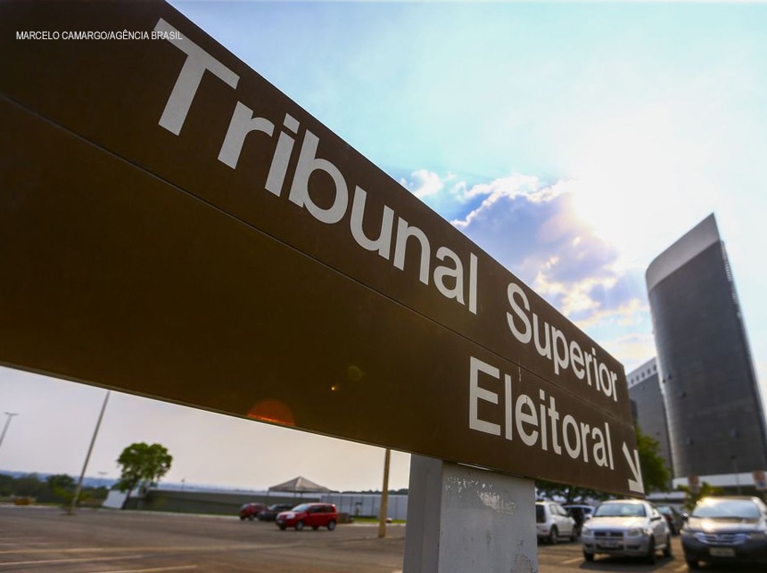 Campanha eleitoral tem baixa ocorrência de fake news, afirma Barroso